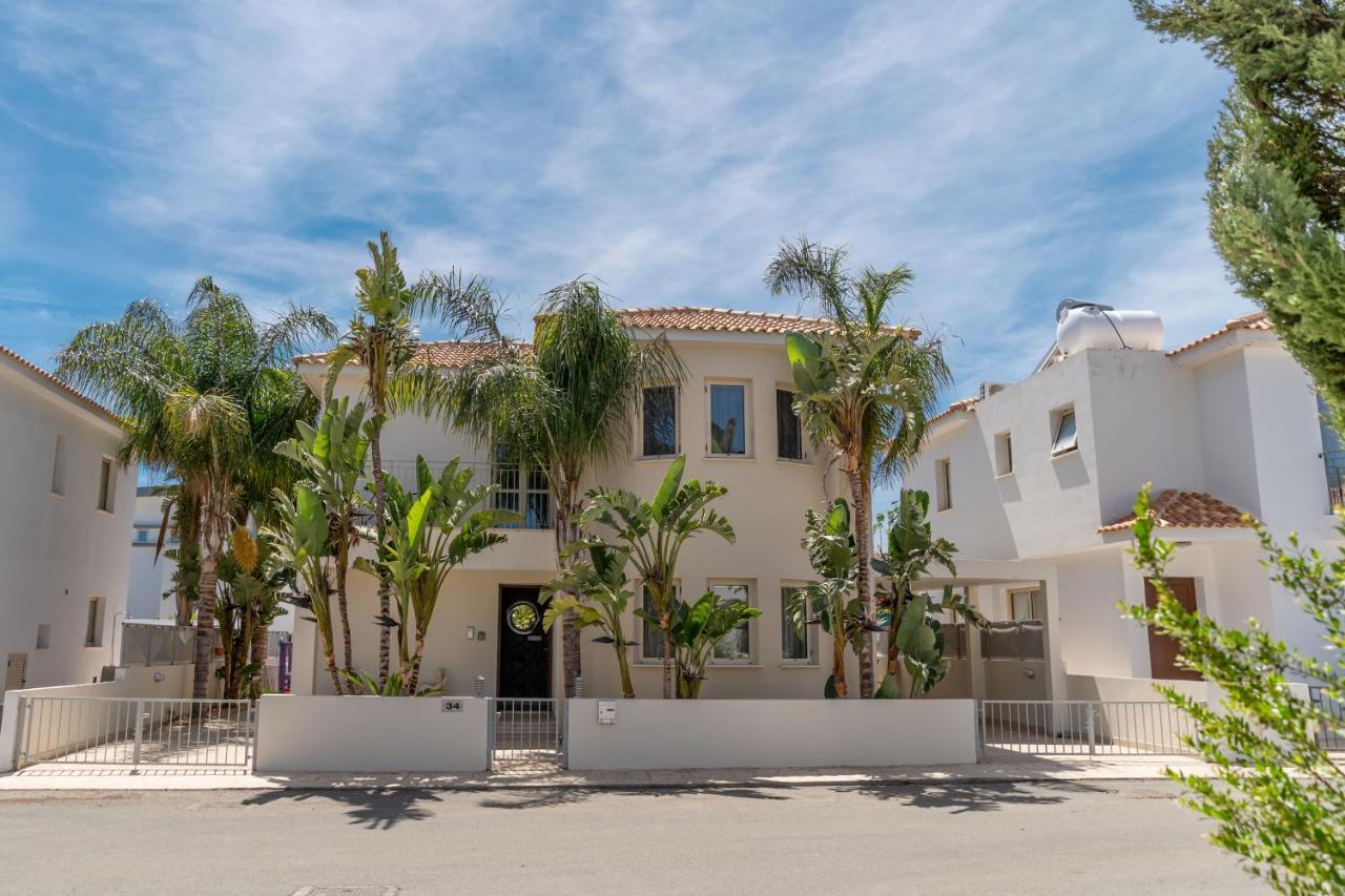 Palm Villa Ekaterina 4 Bdrm Paralimni Buitenkant foto